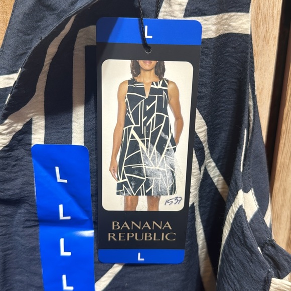 Banana Republic Ladies' Satin Sleeveless Dress   Blue NWT - Picture 5 of 10